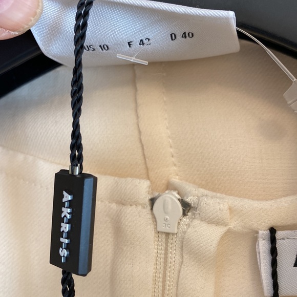 Arkis winter white pant suit. Size US 10 - Picture 10 of 11